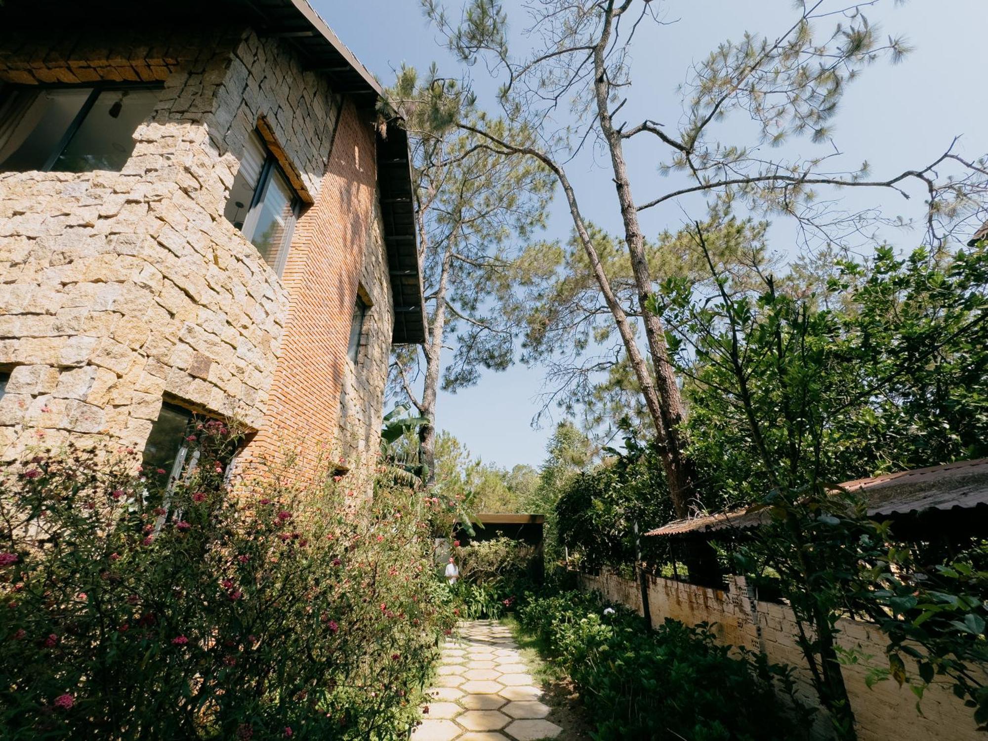 Camelia Coffee & Homestay Kon Von Kla Dış mekan fotoğraf